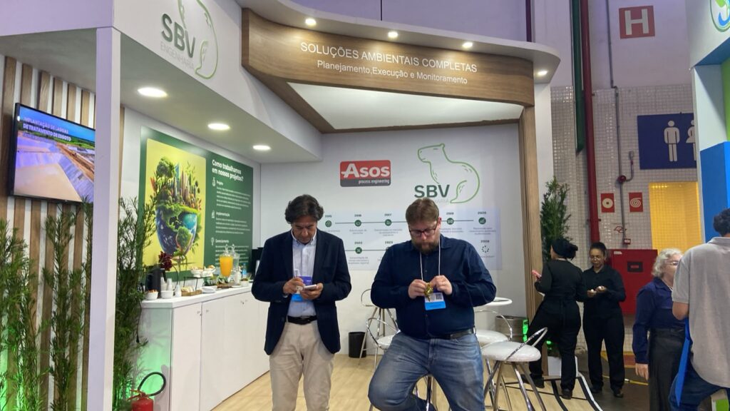 Montagem do estande da SBV Engenharia Ambiental pela GOVA na Fenasan 2026.